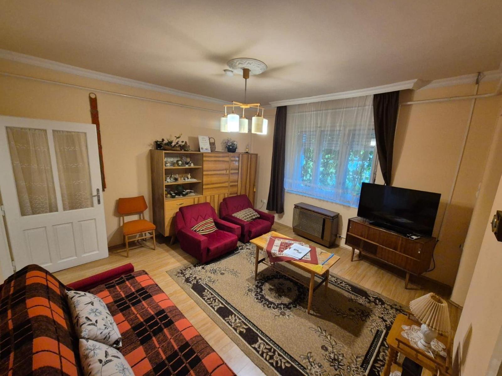 Kereki Retro Vendeghaz Apartment Kerekegyhaza Luaran gambar